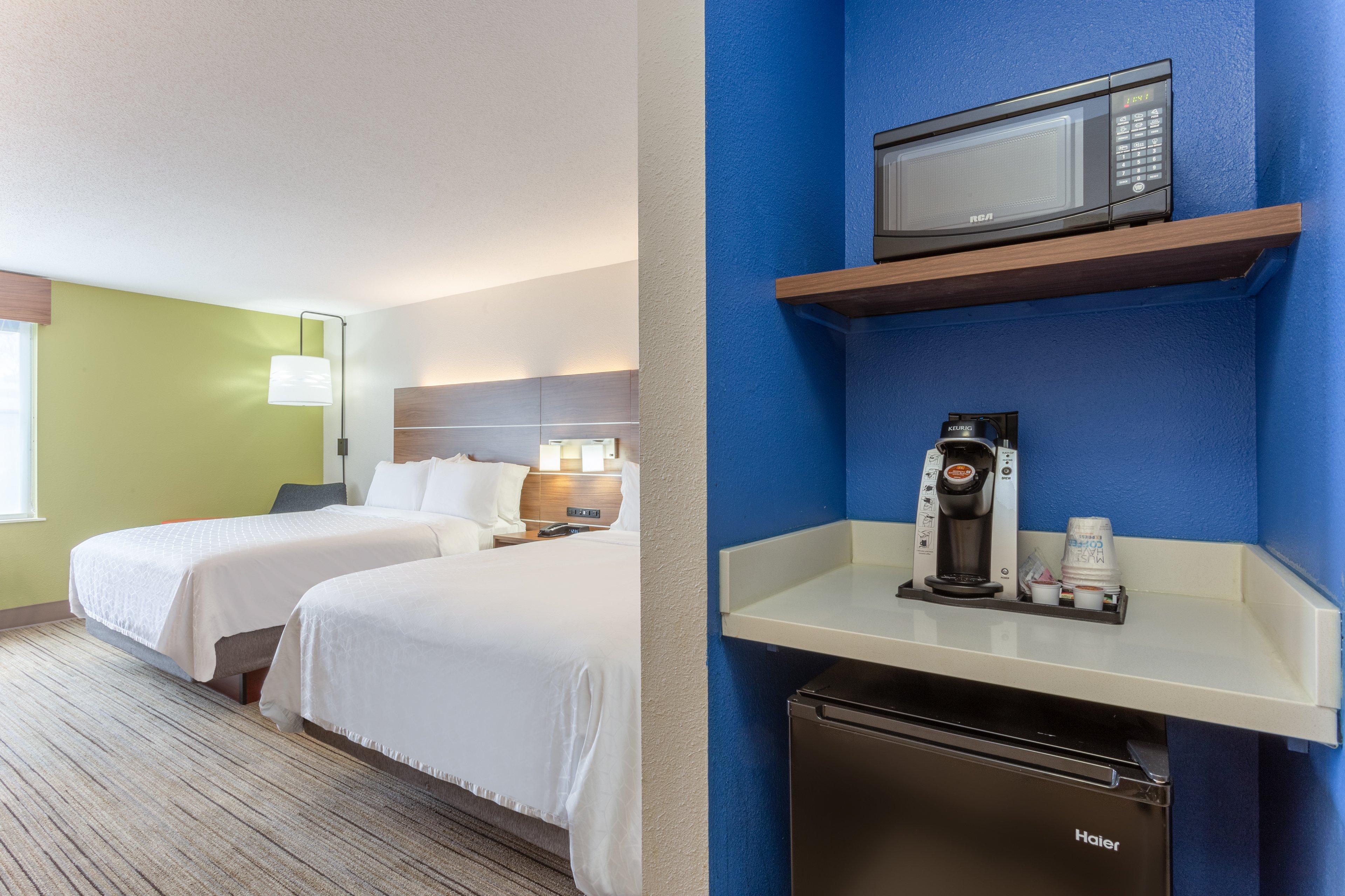 Holiday Inn Express Scottsburg By Ihg Exterior photo