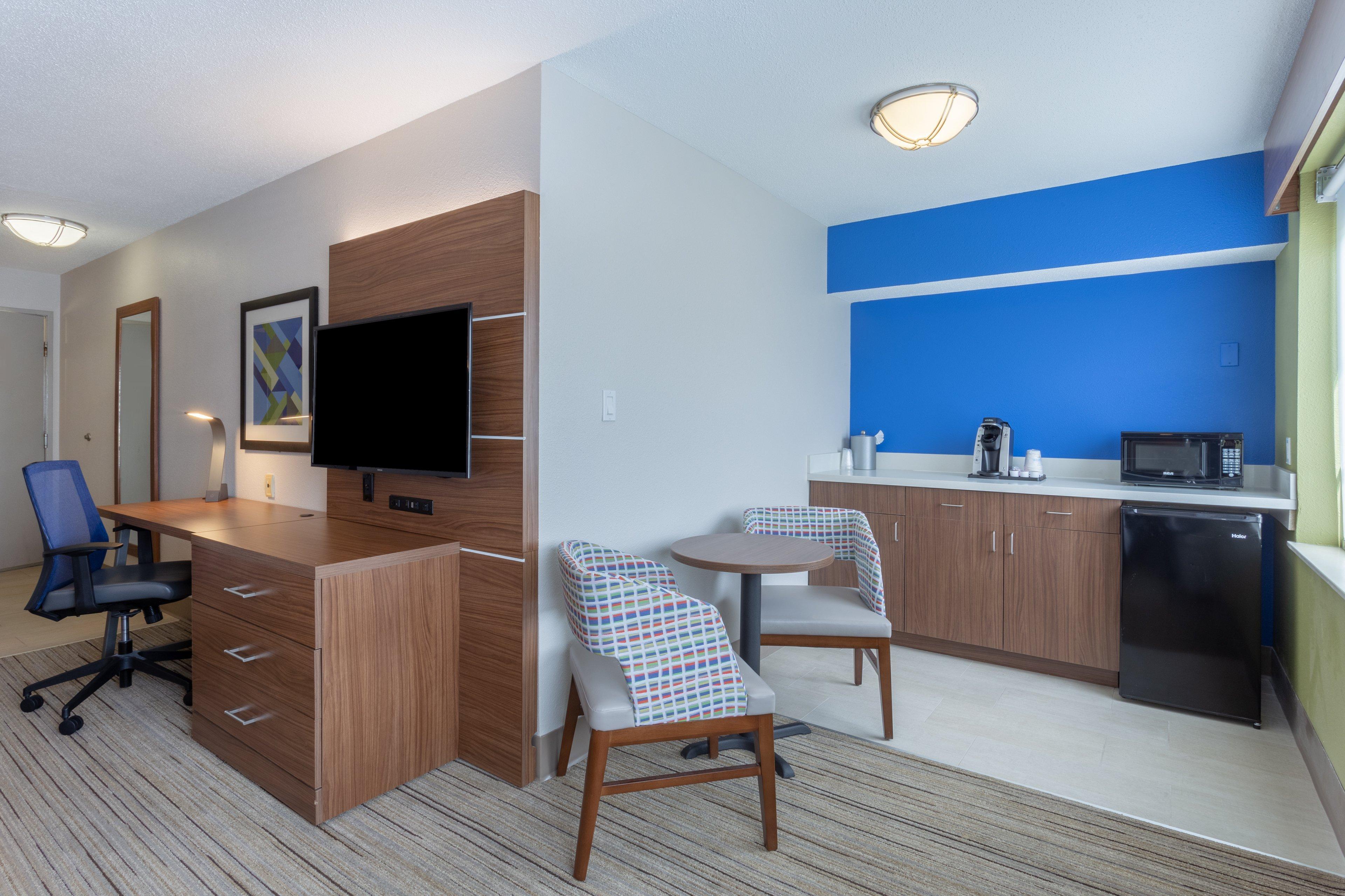 Holiday Inn Express Scottsburg By Ihg Exterior photo