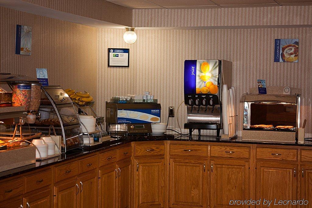 Holiday Inn Express Scottsburg By Ihg Exterior photo