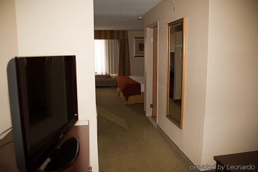 Holiday Inn Express Scottsburg By Ihg Exterior photo